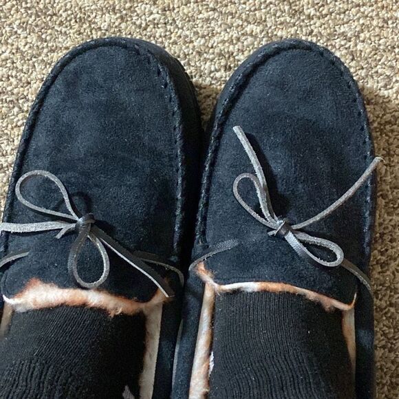 Men's Black Moccasin Slippers Size 10 US Never Used No Tag - Picture 4 of 8